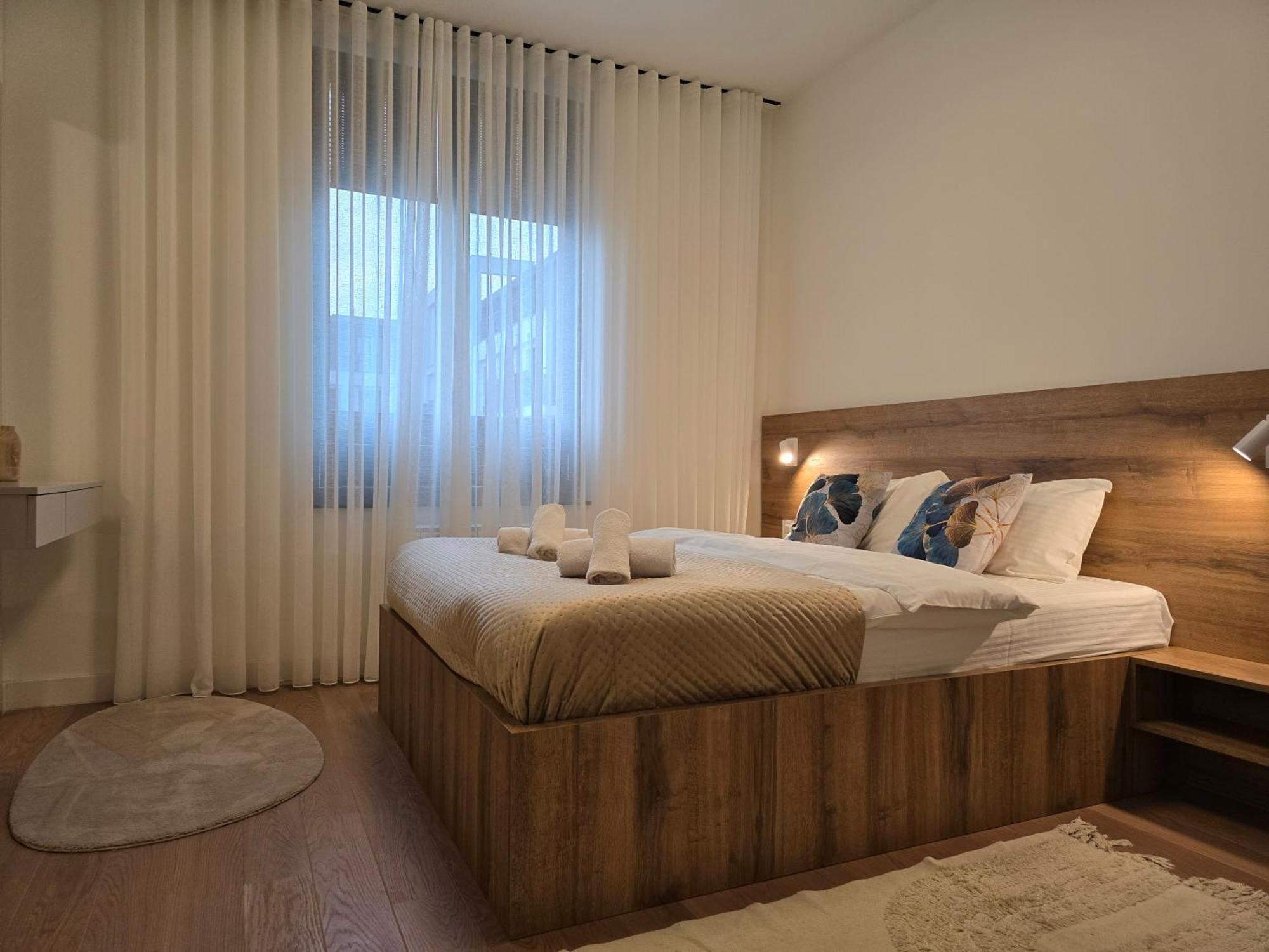 Waterfront By Business Apartment Belgrade